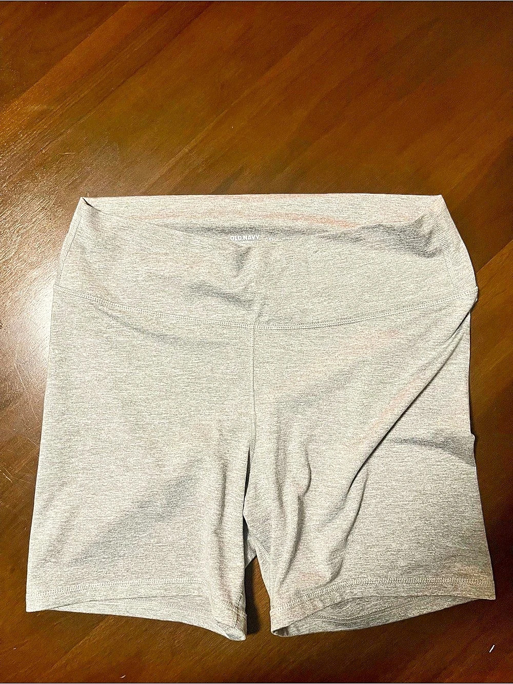 Old Navy Extra High-Waisted CloudComfy Biker Shorts Gray XL
